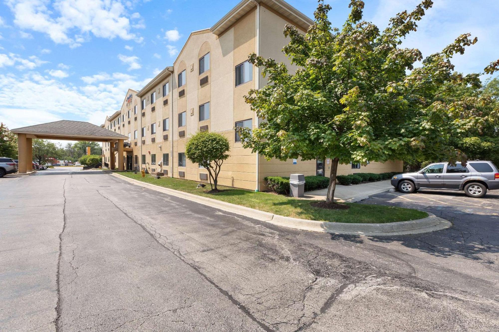 Comfort Suites Lombard - Addison Exterior foto